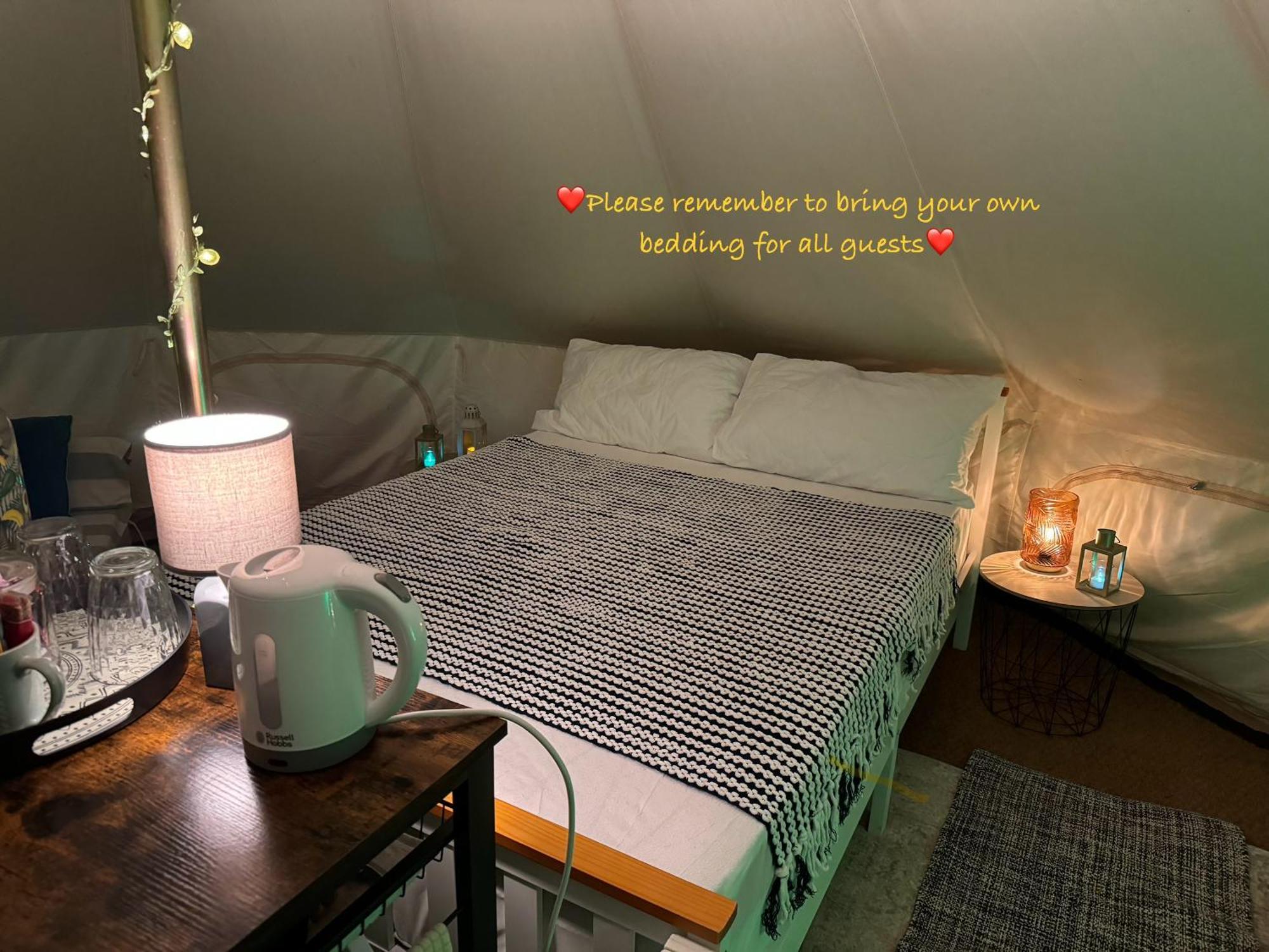 Spacious Bell Tent At Herigerbi Park Lincolnshire Villa Grantham Kültér fotó